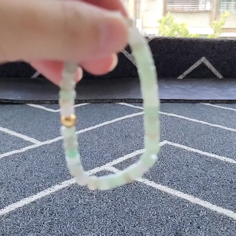 【親翠】天然翡翠 冰多珠型6mm多寶種水手串　手圍15cmn適合 - 手鍊/手環 - 玉石 多色