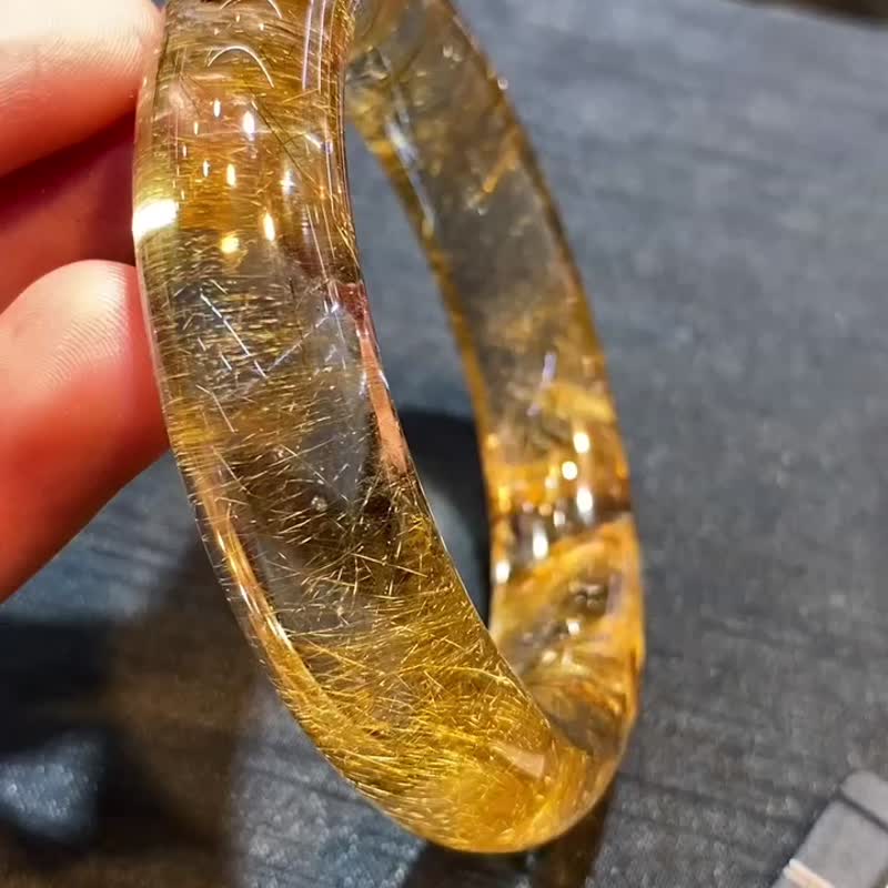 Collection-grade super beautiful pure natural Bronze hair crystal bracelet with an inner diameter of 55mm. It is rare to find it. - สร้อยข้อมือ - หยก 