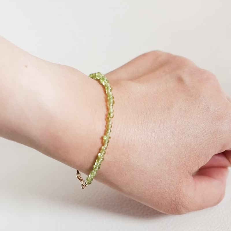 Peridot Birthstone August Bracelet 14kgf - สร้อยข้อมือ - หิน สีเขียว