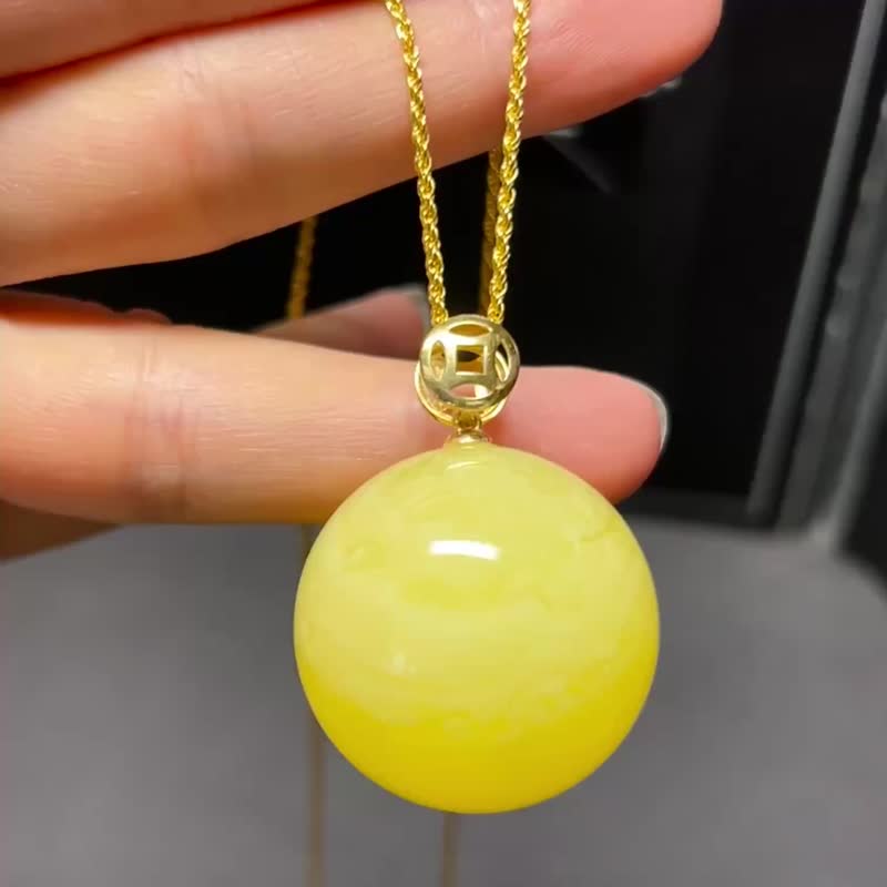 天然蜜蠟圓珠吊墜 俄料 完美品質 18k金重工鑲嵌 - 吊飾/掛飾 - 水晶 