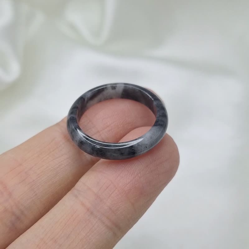 溫潤潑墨烏雞戒指 玉戒 國際圍近14 內徑18 | 天然緬甸玉A貨翡翠 - 戒指 - 玉石 