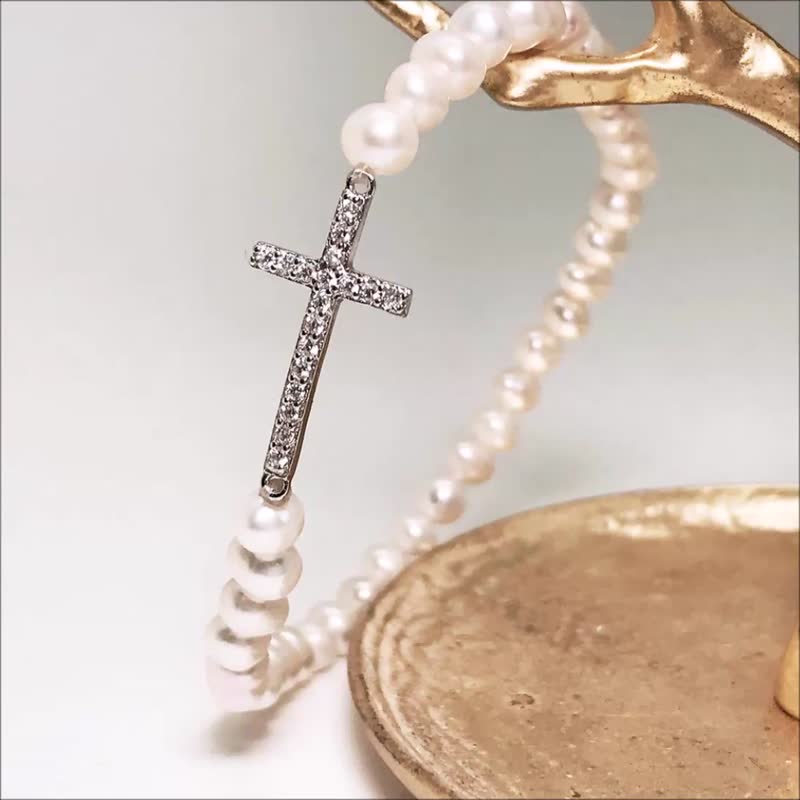 925純銀珍珠手環 十字架鑲鑽鍍白金 信仰手鍊 彈性手圍 信仰手鍊 - 手鍊/手鐲 - 純銀 銀色