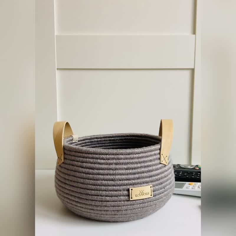 Jute Round basket with leather handles 18 cm x 10 cm - กล่องเก็บของ - ผ้าฝ้าย/ผ้าลินิน สีเทา