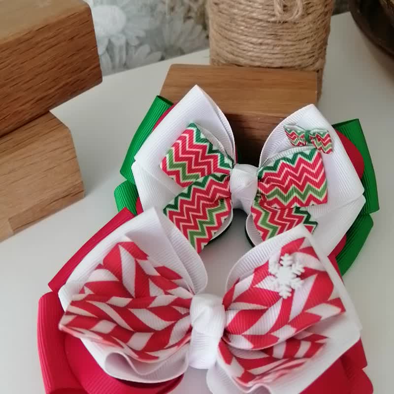 Christmas  dog hair bows for Yorkshire terrier, Shih tzu, Doodle, Cockerpoo - 寵物衣服 - 其他材質 多色