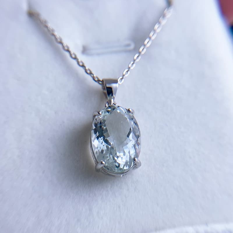 Natural aquamarine ultra-clear aquamarine oval necklace 4.46 carats 925 sterling silver March birthstone - Necklaces - Gemstone Transparent