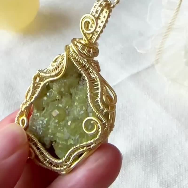 【高級石榴石】沙弗萊寶石項鍊 / 原石手作 - 項鍊 - 水晶 綠色