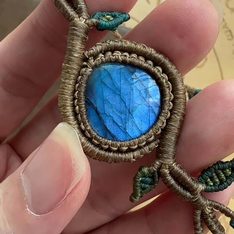 H320 ethnic style Wax thread braided labradorite tree of life bracelet (adjustable length) ethnic style - สร้อยข้อมือ - เครื่องเพชรพลอย สีนำ้ตาล