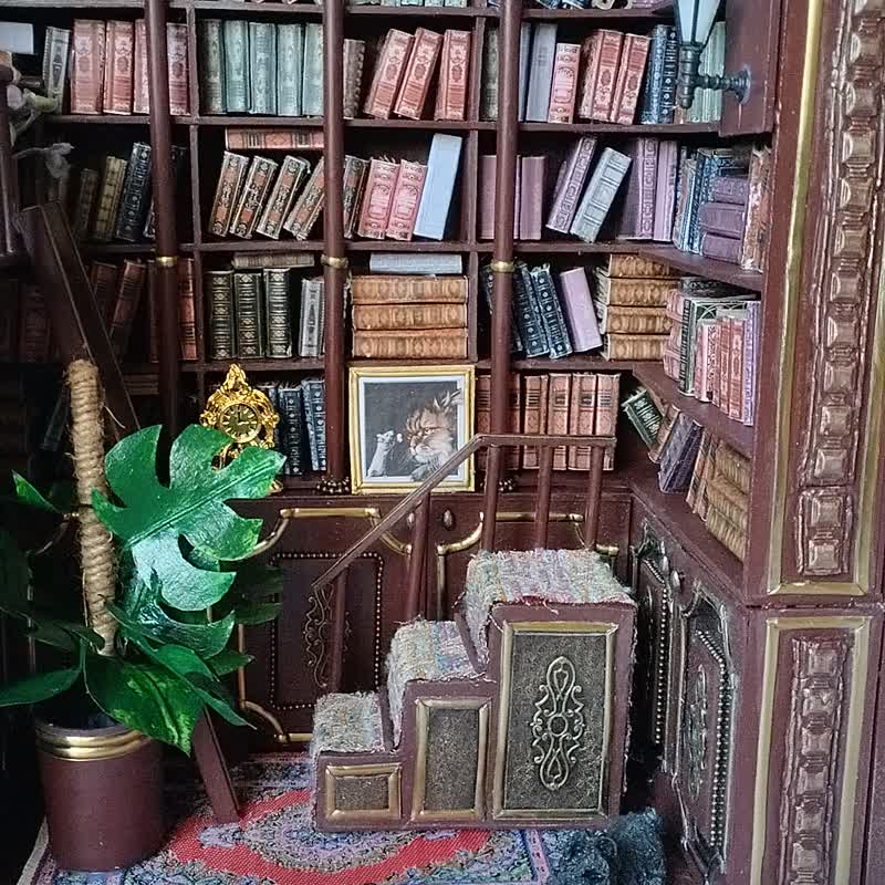 Book nook LIBRARY miniature on the bookshelf - Lighting - Wood Brown
