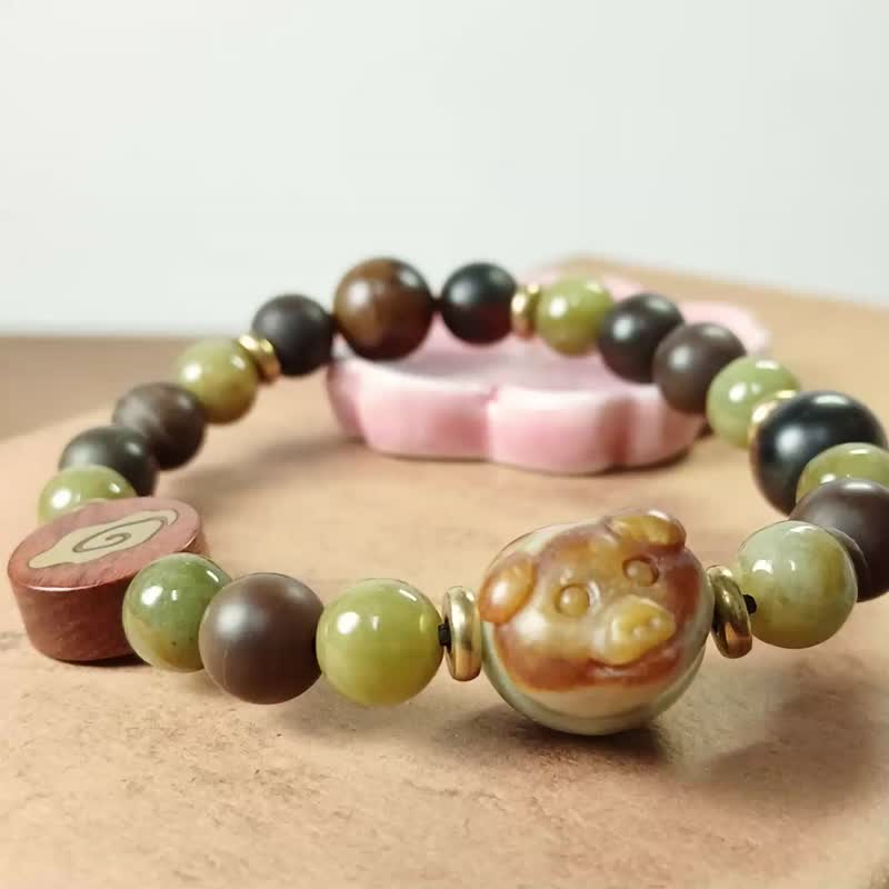 珠串雕刻手鍊 豬 紅皮油青緬甸玉+木化玉/福氣霧面把玩 - 手鍊/手環 - 玉石 卡其色