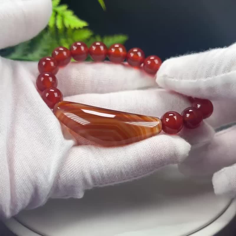 高品質馬達加斯加紅瑪瑙手串10mm冰潤起光千層天眼幸福繁榮熱情 - 手鍊/手環 - 半寶石 紅色
