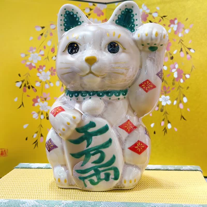 【晶杏千万】日本清水燒招財貓 | 花結晶杏 千万両 特大 左 - 擺飾/家飾品 - 瓷 卡其色