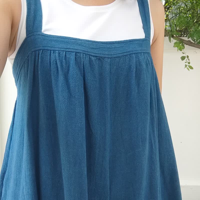 Lala Jumpsuit - 靛藍色紮染背心設計連身褲 - 吊帶褲/連身褲 - 棉．麻 藍色