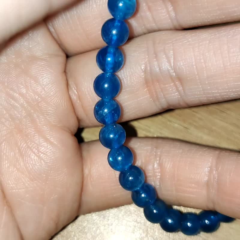 [Customized Products] Blue Stone Brazilian Bracelet Natural Crystal 6-11mm - Bracelets - Crystal Blue