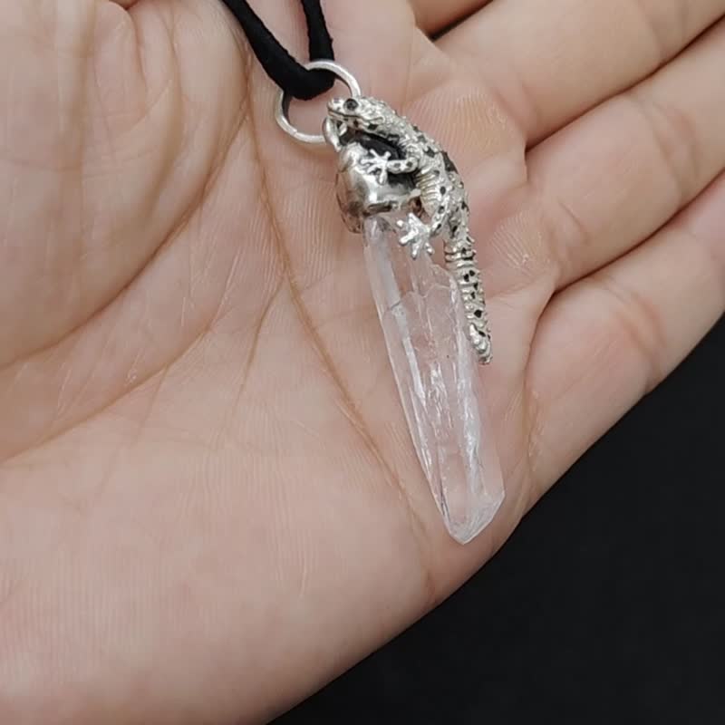 Limited to one item Leopard gecko (leopard gecko) crystal point, Silver pendant - สร้อยคอ - เงิน สีเงิน