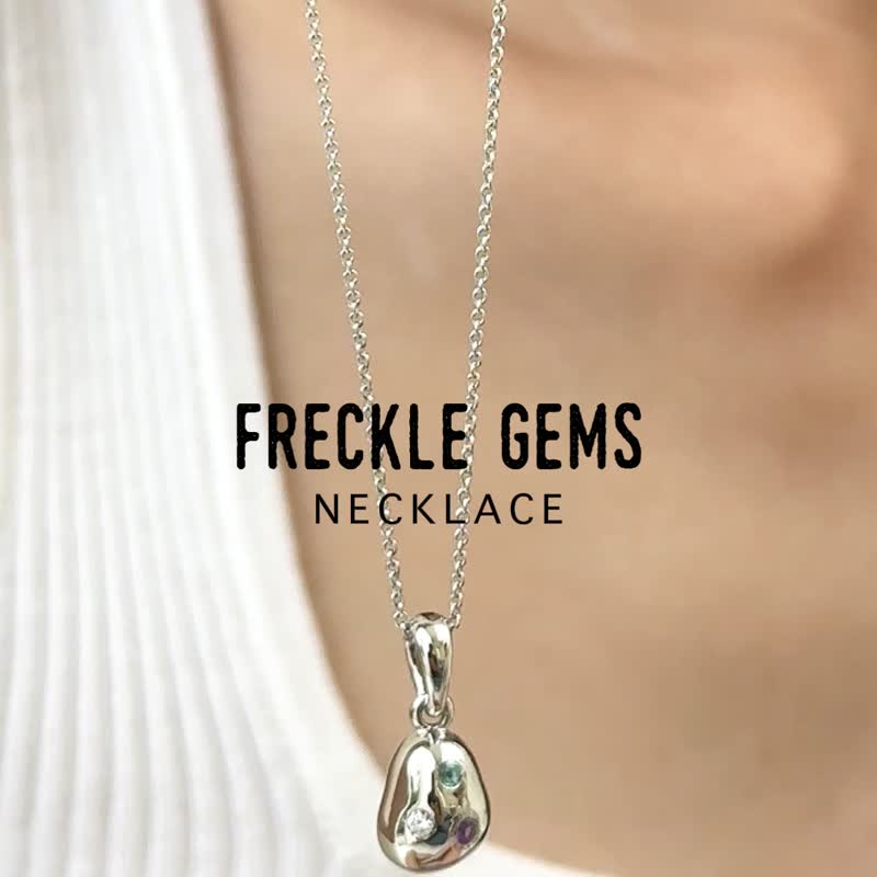 Freckle Gems Necklace สร้อยคอเงินแท้ พร้อมจี้เงินแท้ประดับพลอย - สร้อยคอ - เงินแท้ สีทอง