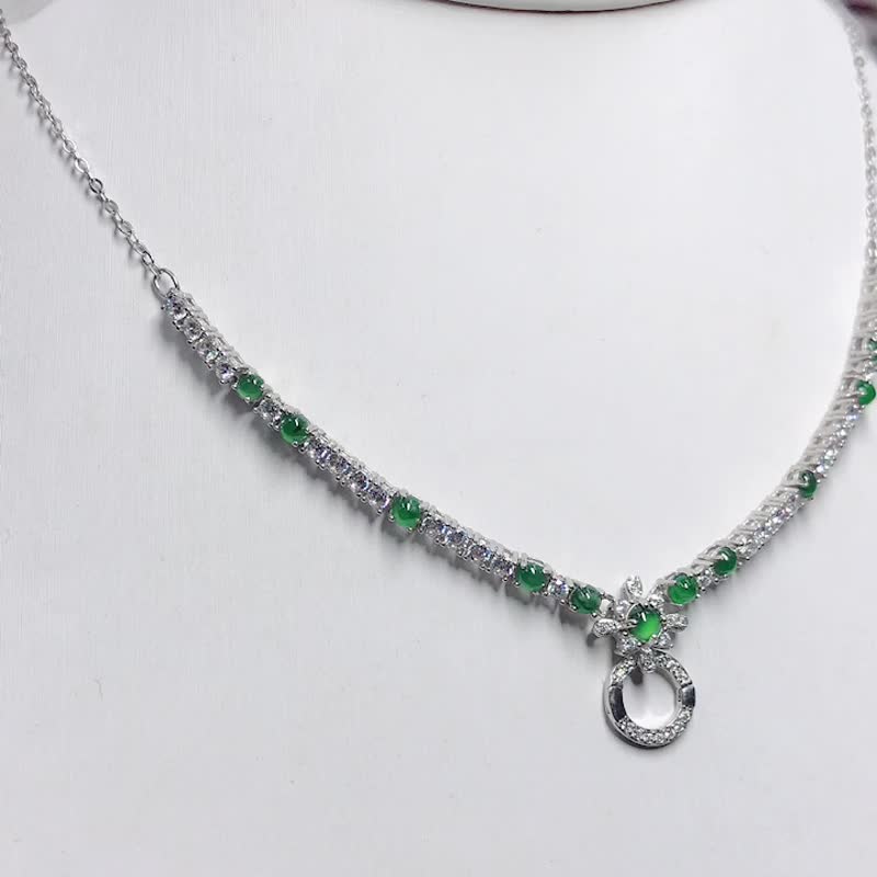 冰種老坑綠翡翠蛋面鎖骨鍊 925純銀鑲嵌 | 天然A貨翡翠 | 送禮 - 鎖骨鍊 - 玉石 綠色