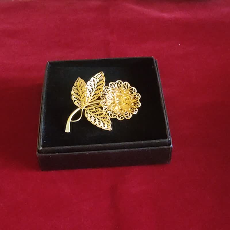 Gold Sunflower lapel accessories Vietnam handmade AG999 | Jewelry Art Studio - เข็มกลัด - เงิน สีทอง