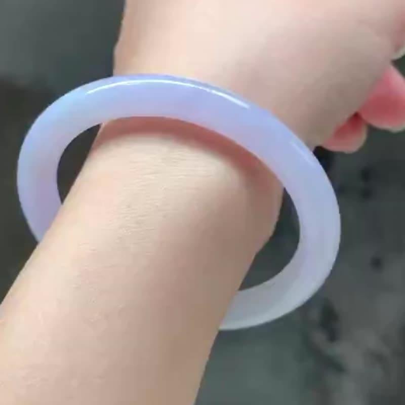 冰種翡翠天然翡翠玉鐲A玉手鐲 玉鈪 • 糯冰種紫羅蘭翡翠圓鐲 - 手鍊/手環 - 玉石 紫色