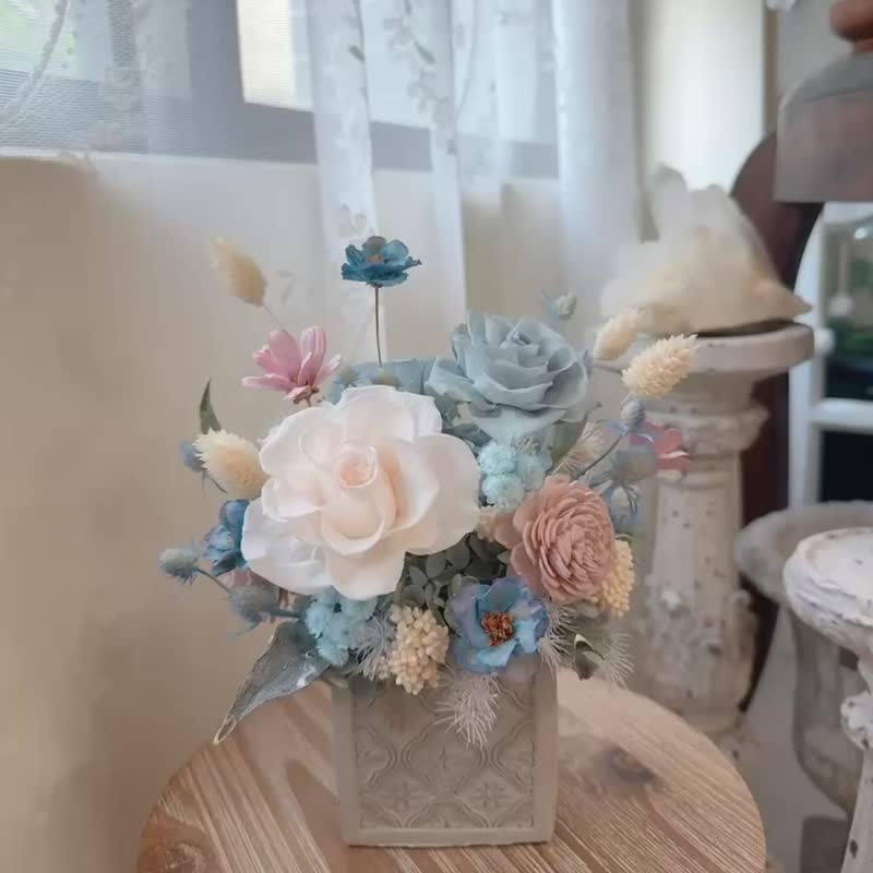 老窗花外的藍色海洋 永生花擺飾質感系 永生盆花 - 乾燥花/永生花 - 植物．花 藍色