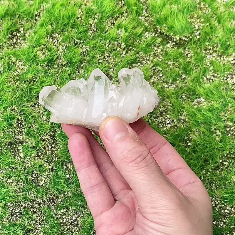 步步高升-天然冰透體小白水晶簇 家居 辦公室 療癒 淨化 能量擺件 - 其他 - 水晶 白色