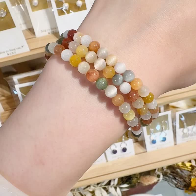 Graduation grade cat eye rich color rabbit hair crystal 5mm three circle hand beads graduation grade full color and rare gray rabbit fur - สร้อยข้อมือ - คริสตัล หลากหลายสี