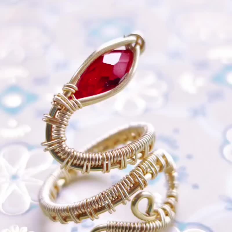 【BE yourself】Golden Snake|Golden Snake Ring|Artistic Metal Wire|Red Faceted Crystal - แหวนทั่วไป - ทองแดงทองเหลือง หลากหลายสี