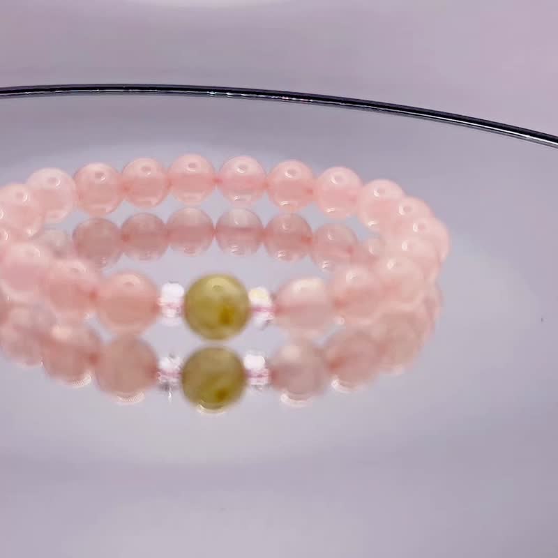 Handmade by Anita~*Super beautiful Falkland Island pink wafer beads 8mm & 8.5mm titanium wafer bead bracelet - สร้อยข้อมือ - คริสตัล 