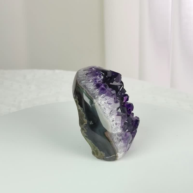 ESPミニウルグアイ産アメジストクラスター 5040255 - 置物 - クリスタル パープル