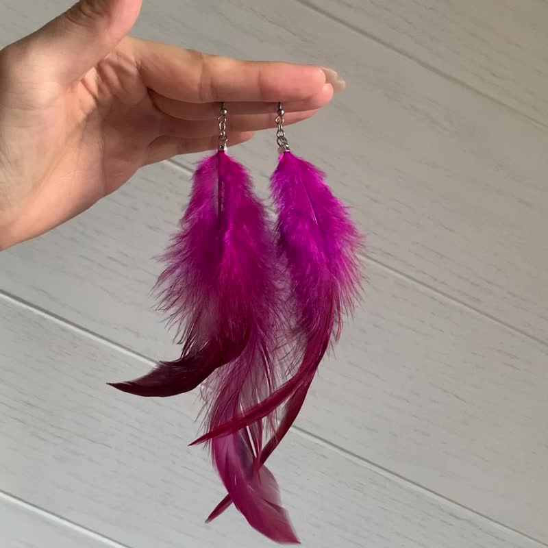 [Quick Shipping for Mother’s Day] Market Treasure Hunt-Purple Feather Earrings Earhook Style - Earrings & Clip-ons - Other Materials Purple