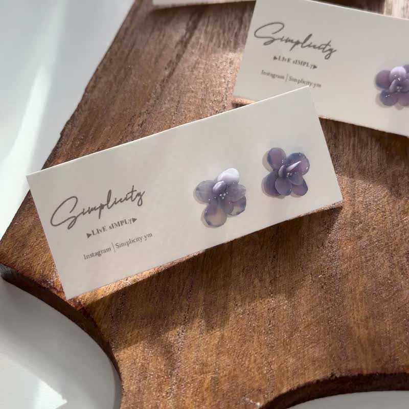 Simplicity | Elegant and sweet series of purple small flower soft pottery earrings Polymer Clay - Earrings & Clip-ons - Pottery Purple