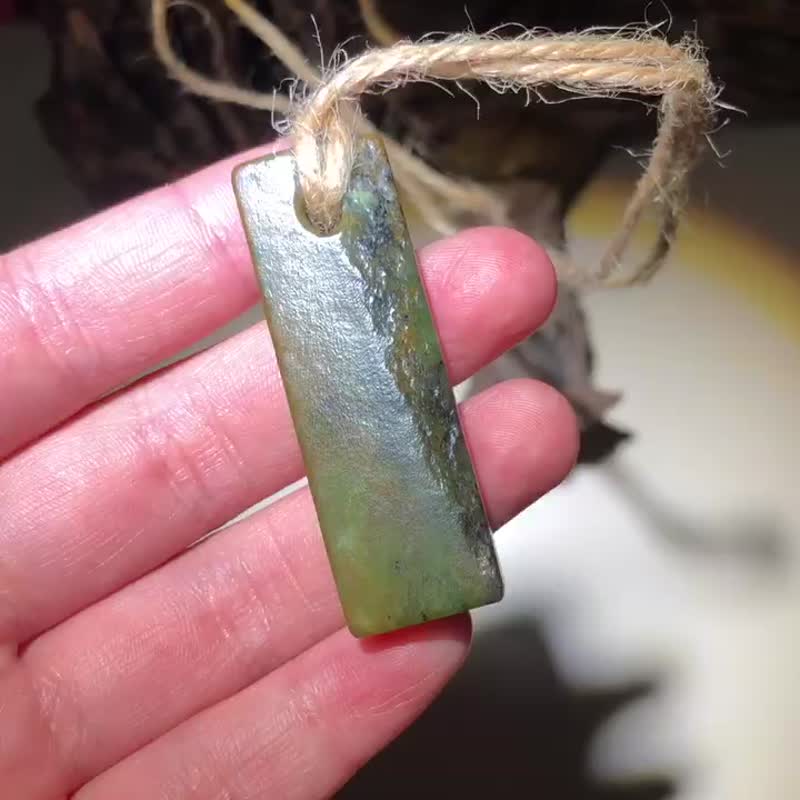 Hetian Jade Jasper Vintage Weathered Pattern Pendant Necklace - สร้อยคอ - เครื่องเพชรพลอย 