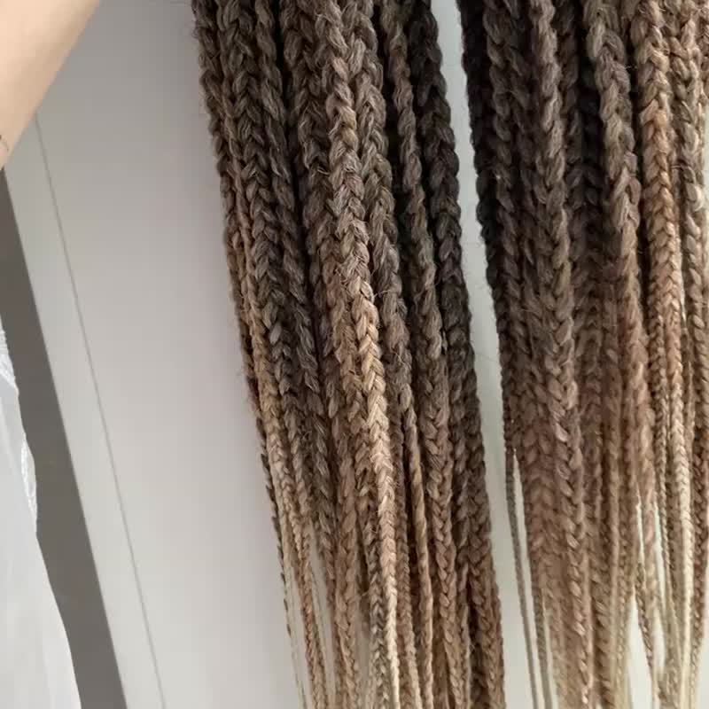 Synthetic set of DE braids, Full set 55 DE braids, Custom Amoretto braids color - 髮圈/髮夾 - 塑膠 