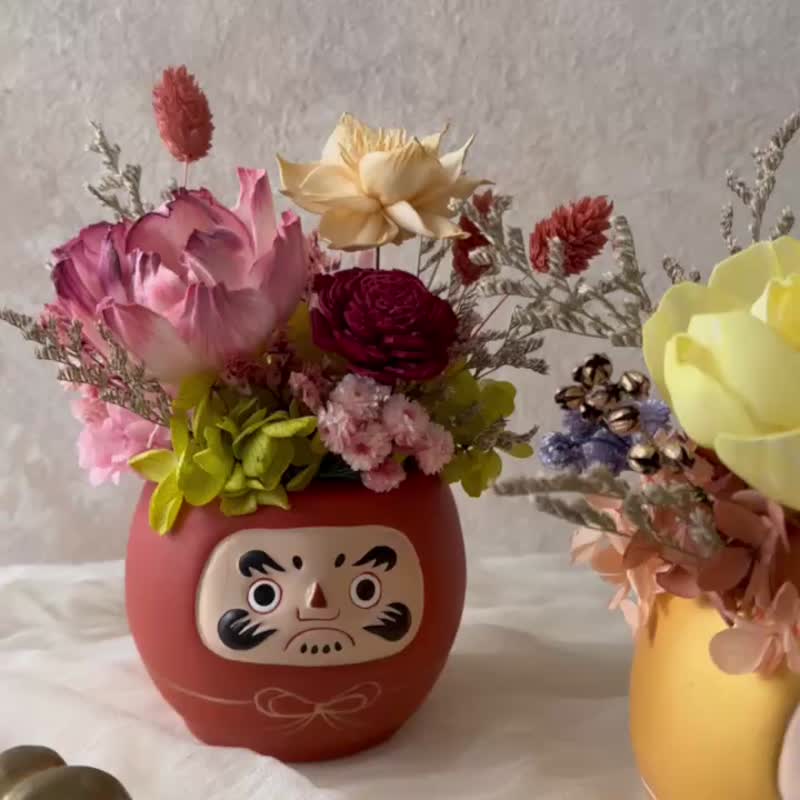 [Opening Ceremony/Lucky/Wealth Recruitment] Bodhidharma Lucky Cat brings blessings to small potted flowers - Dried Flowers & Bouquets - Plants & Flowers Multicolor