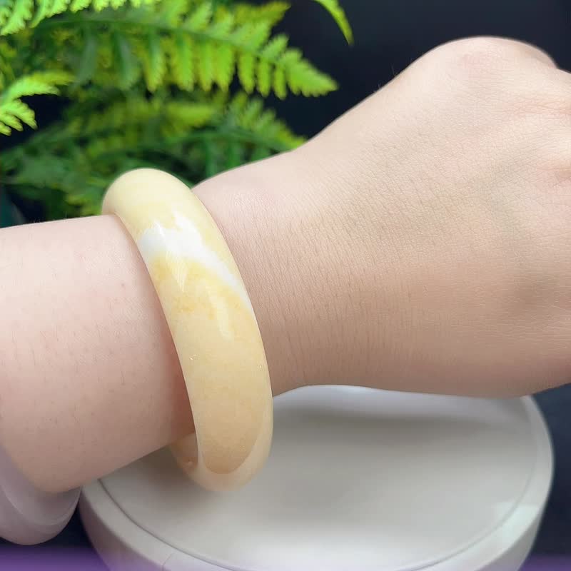 Fine yellow calcite bracelet 61MM Ice-smooth high-porcelain jade-like thousand-layer wealth to harmonize the chakra magnetic field - Bracelets - Semi-Precious Stones Yellow