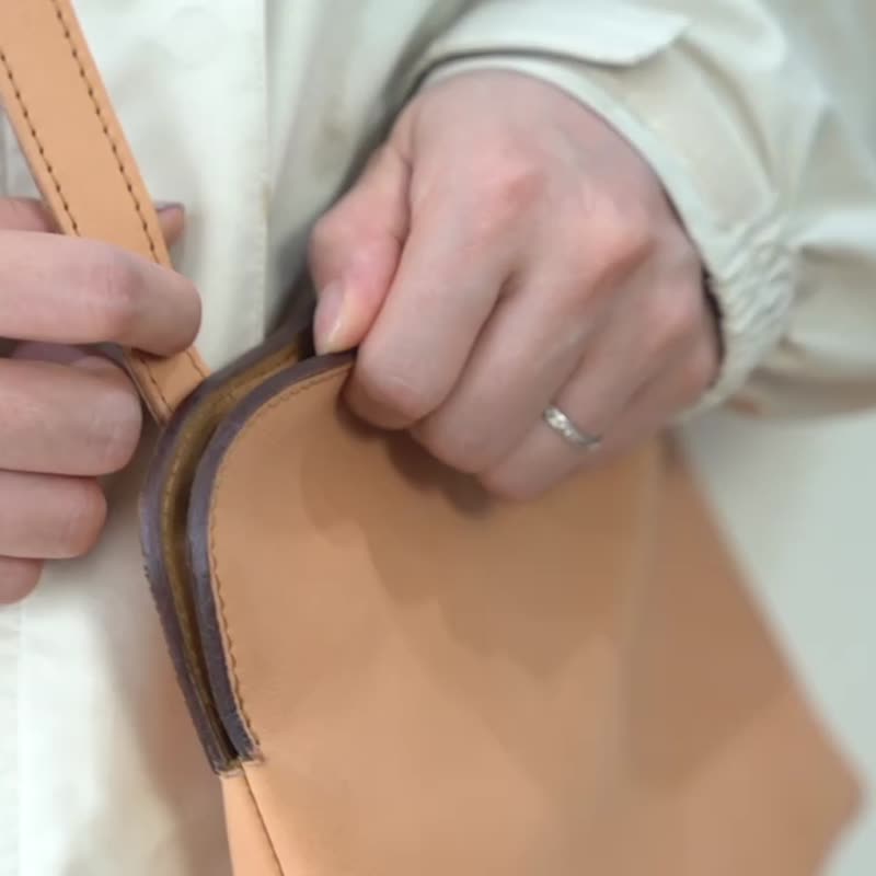 Quick Pocket L - Messenger Bags & Sling Bags - Genuine Leather Orange