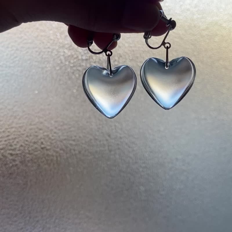 Glass heart charm Clip-On - ต่างหู - แก้ว สีใส