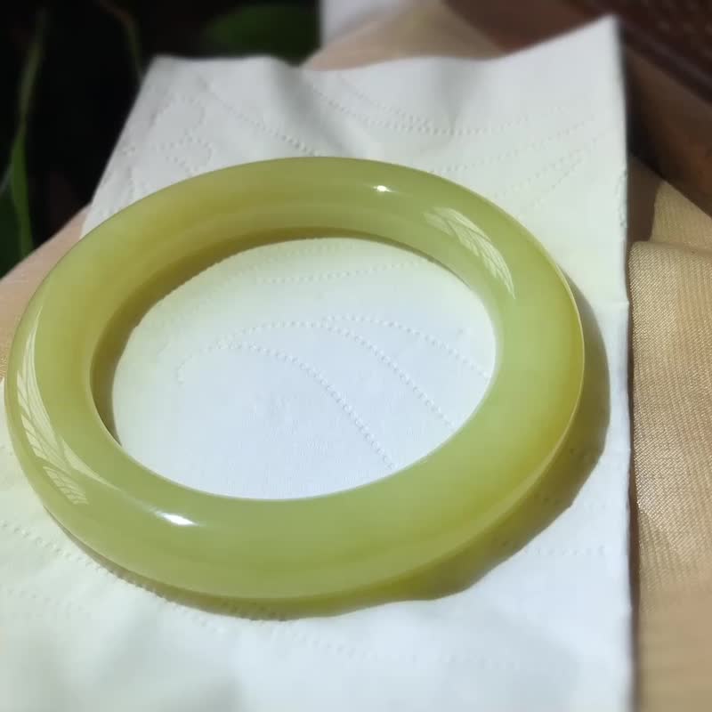 天然和田玉新疆黃口料飄糖飽滿胖圓條料子冰潤色澤鮮嫩 - 吊飾/掛飾 - 玉石 