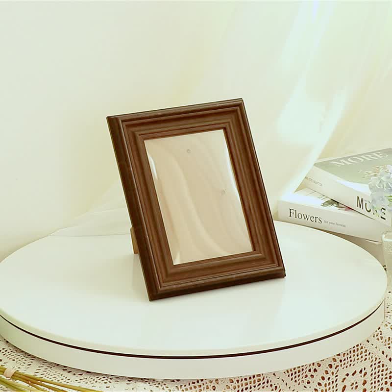 [Taiwan 24H shipping] European retro small photo frame (5 inch/7 inch/10 inch) wall hanging table photo - Picture Frames - Other Materials Brown