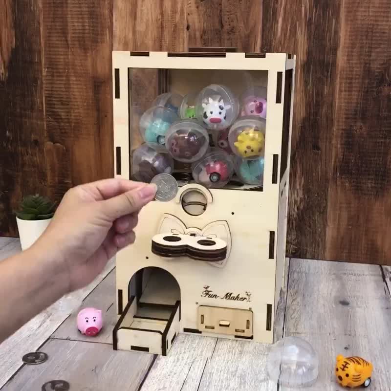 【คลาสเวิร์คช็อป】Super cute wooden coin-operated gashapon machine の handmade ・1 person in a class
