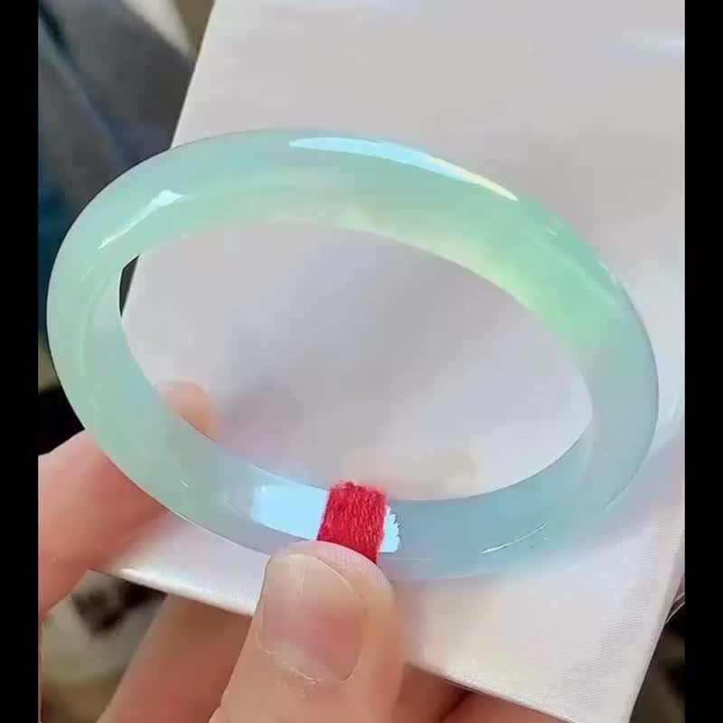 Ice type natural jadeite Myanmar A jade bracelet • Ice type clear water jadeite concubine bracelet - Bracelets - Jade Green