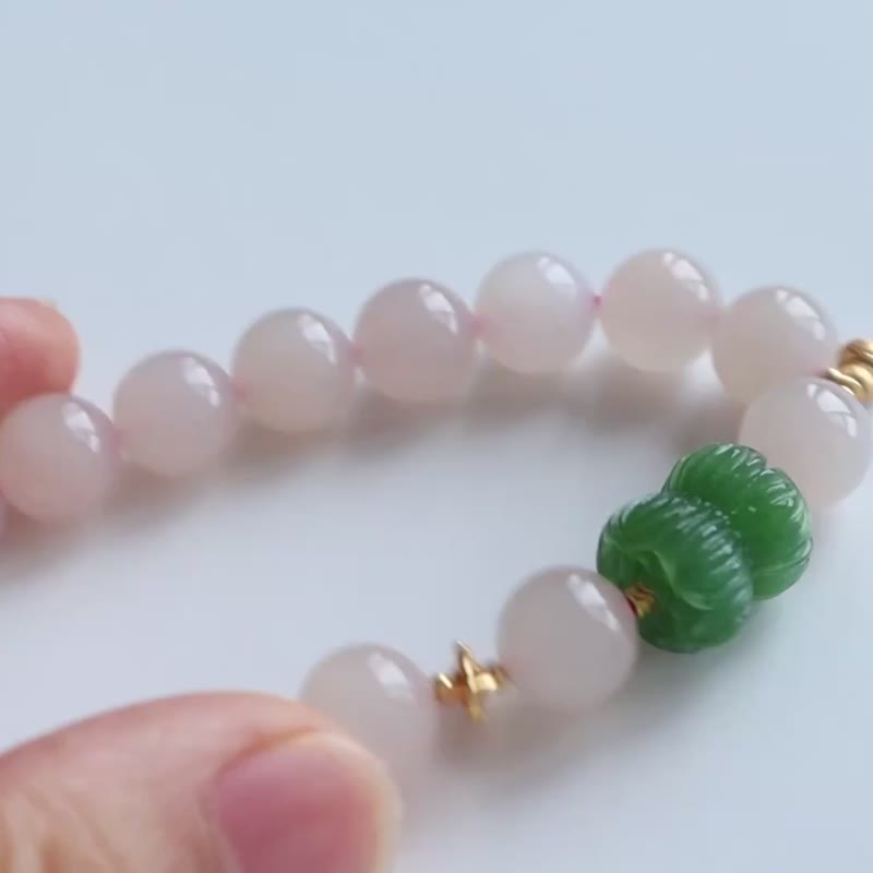 天然冰底藕粉和田玉手鏈搭配碧玉蓮花轉運珠好運連連平安喜樂順遂 - 手鍊/手環 - 玉石 