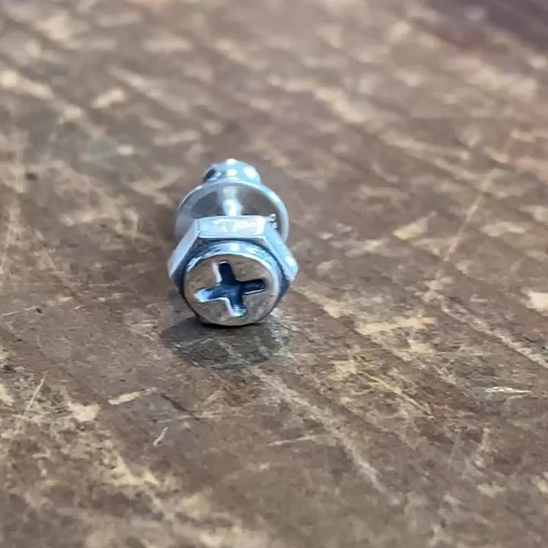 ネジ/シルバー925 ピアス/片耳用/シンプル/シルバーアクセサリー メンズ/男性プレゼント/pe69 - 耳環/耳夾/耳骨夾 - 純銀 銀色