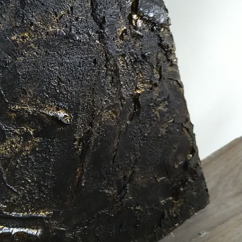 極簡石膏畫【黑金熔岩】大 / 庫存 / 純手工 / 拍攝道具 - 海報/掛畫/掛布 - 水泥 金色