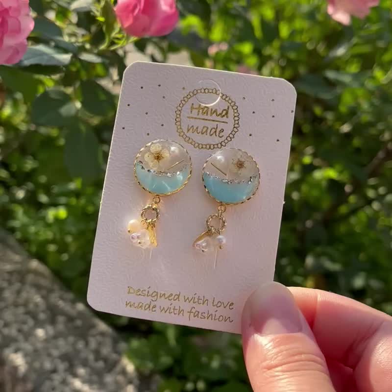 Translucent real flower earrings - pendant/ear needles/ Clip-On/freshwater pearls/Czech beads/14k - Earrings & Clip-ons - Other Materials 