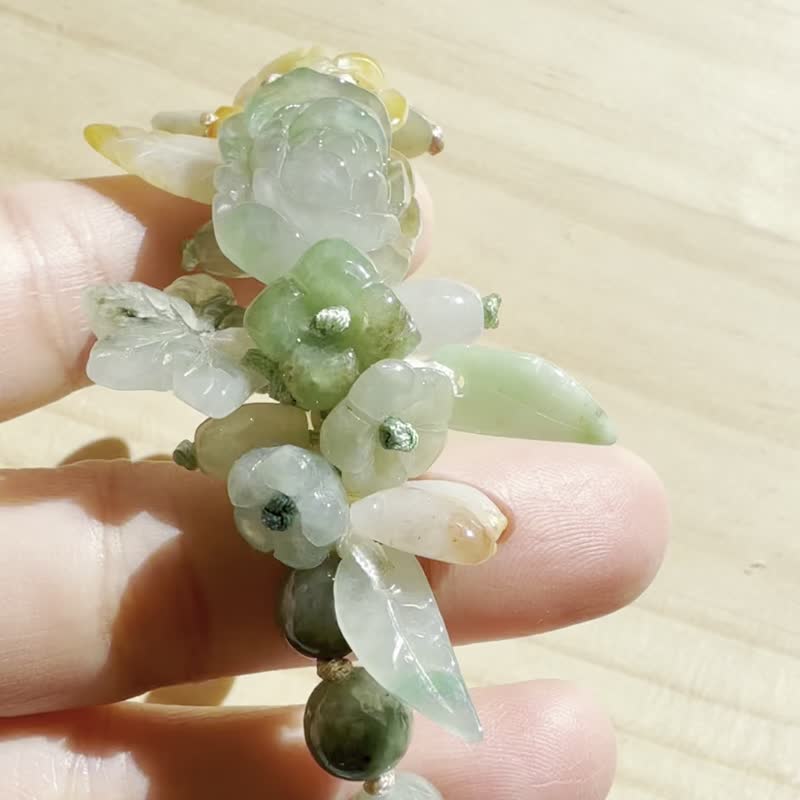 手工翡翠手串 — 樹蔭下的花園 - 手鍊/手環 - 玉石 綠色