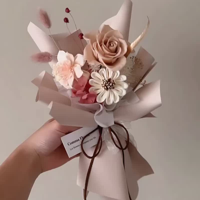 永遠のバラの花束 バレンタインデーの花束 誕生日 記念日 プロポーズ - ドライフラワー・ブーケ - 寄せ植え・花 多色