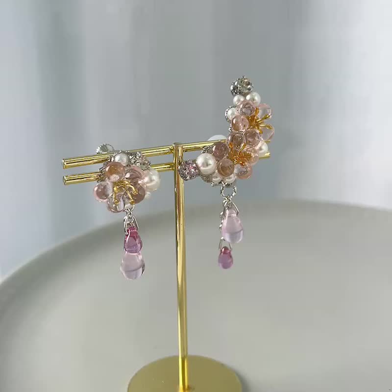 桜のイヤーカフ３セット　ガラスイヤリング　桜ピアス　チェコガラス　桜　イヤーカフ - 耳環/耳夾/耳骨夾 - 玻璃 紫色