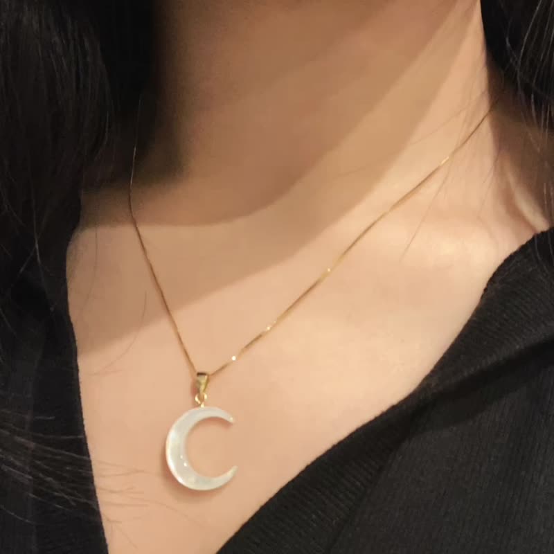 Dear Luna - 925 sterling silver necklace with Mother of Pearl - สร้อยคอ - เงินแท้ สีทอง