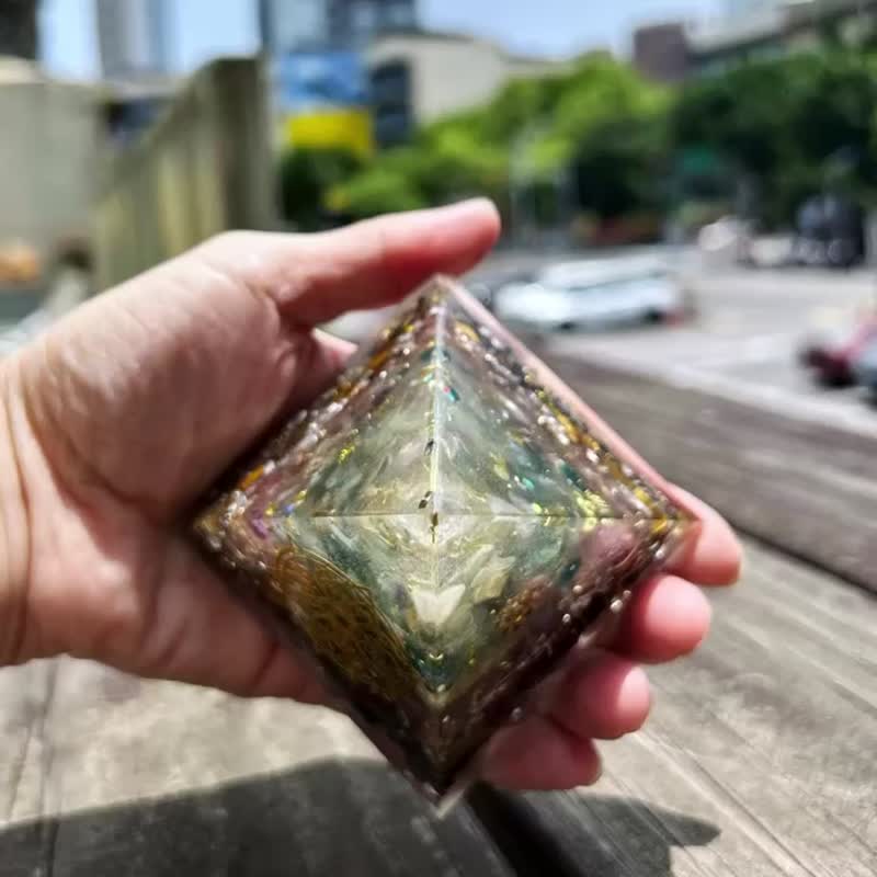 Orgonite customized design - Items for Display - Resin Multicolor