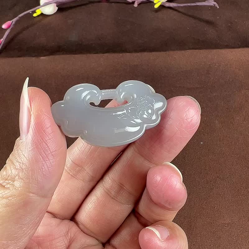 Natural Xinjiang Hetian Jade 